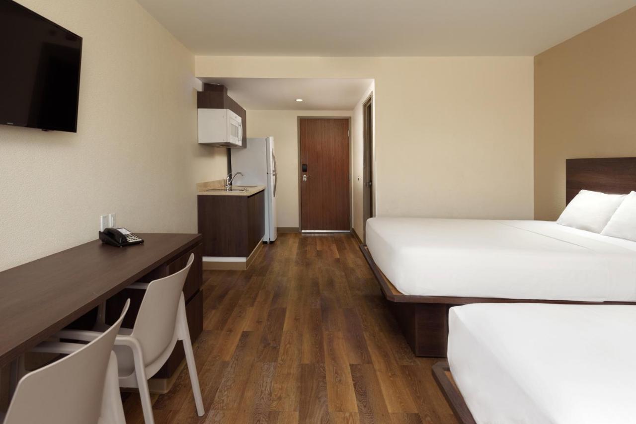 Extended Suites Saltillo Galerias エクステリア 写真