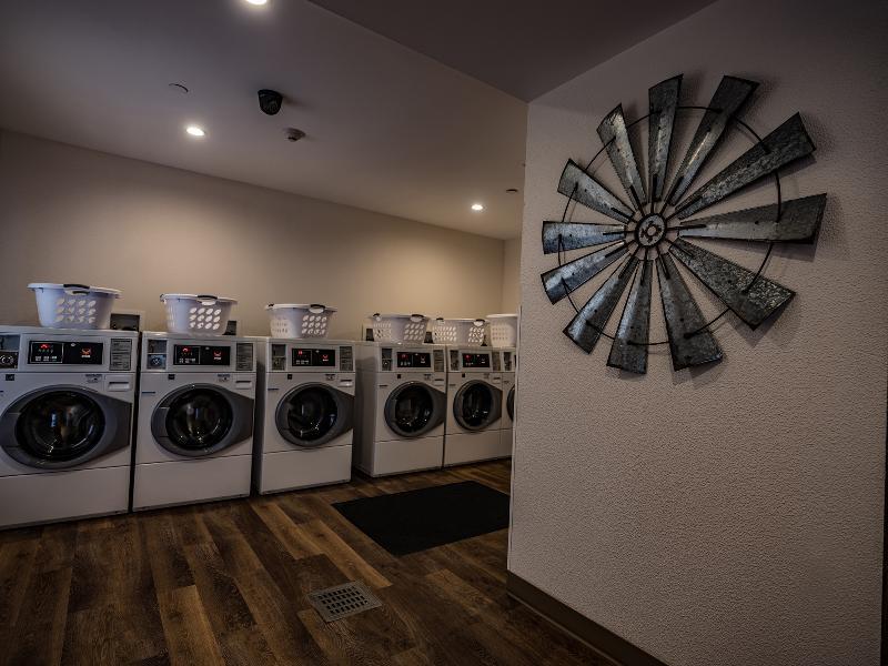 Extended Suites Saltillo Galerias エクステリア 写真